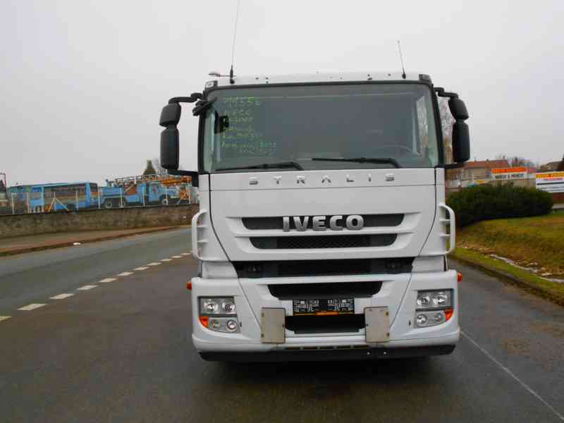 IVECO STRALIS ACTIVE TIME 6X2 - foto 2