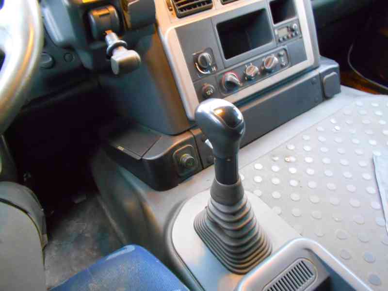 IVECO STRALIS ACTIVE TIME 6X2 - foto 27