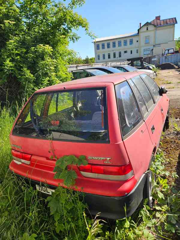 SUZUKI SWIFT – veřejná dražba vozidla - foto 2