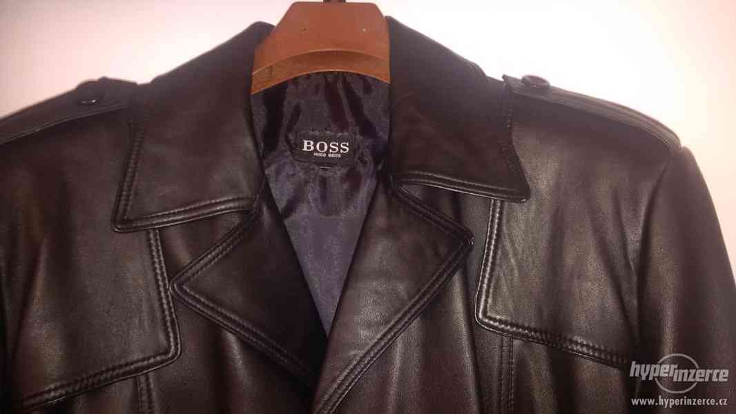 Černý dlouhý kožený kabát zn. HUGO BOSS - foto 1