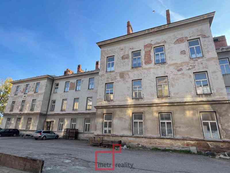 Prodej komerční budovy k rekonstrukci,  2930m2 na pozemku 2191m2 - Olomouc - Šibeník - foto 10