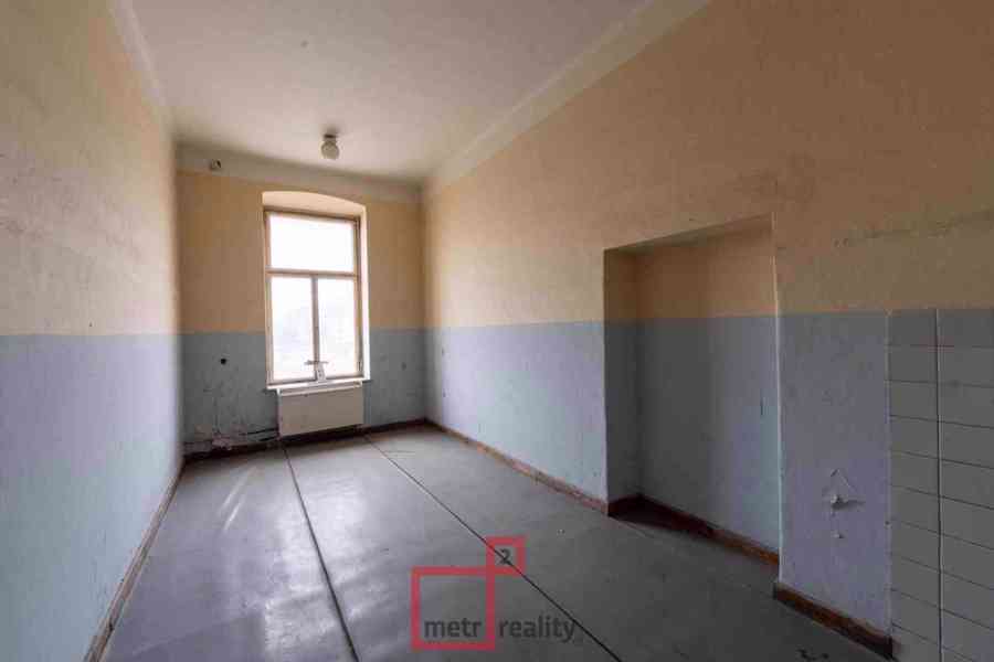 Prodej komerční budovy k rekonstrukci,  2930m2 na pozemku 2191m2 - Olomouc - Šibeník - foto 29