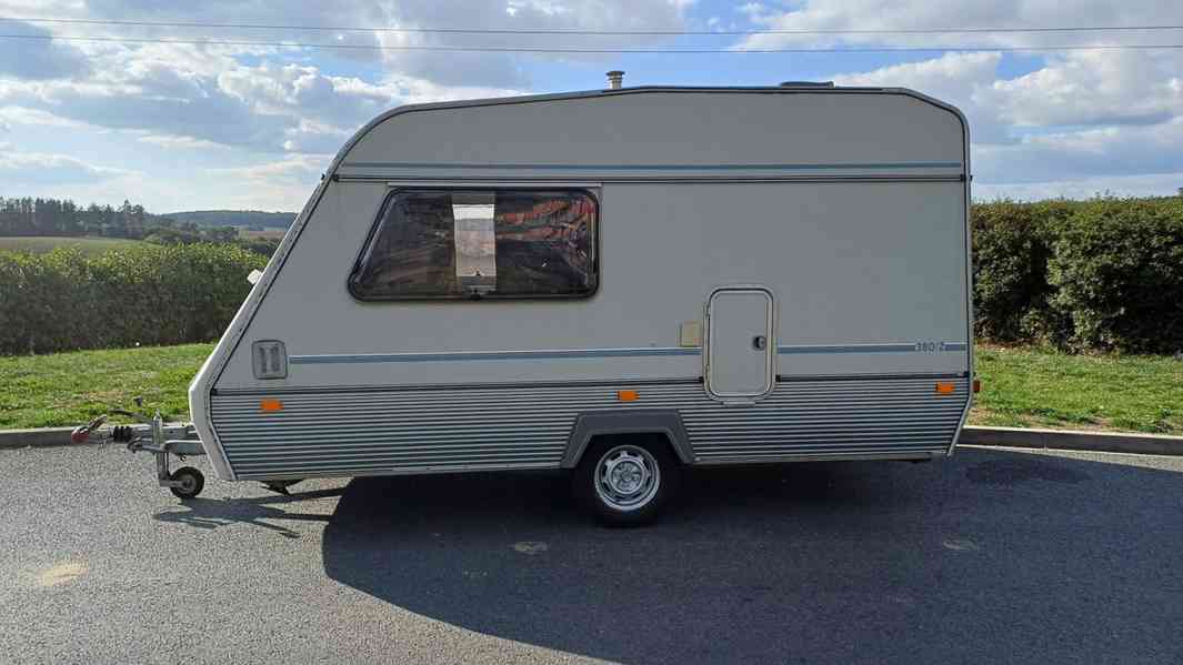 Levný karavan Beyerland Vitesse / toaleta / předstan / 100km - foto 2