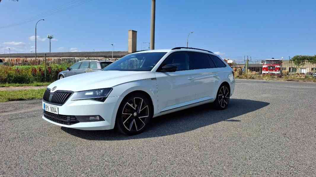 Škoda Superb 2,0   3 Sportline 4x4 - foto 20