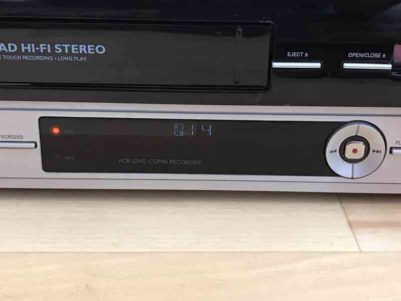 COMBO PHILIPS DVDR3510V - nahrává z VHS na DVD - foto 6