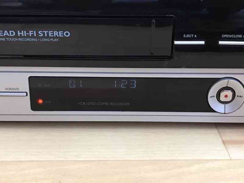 COMBO PHILIPS DVDR3510V - nahrává z VHS na DVD - foto 5