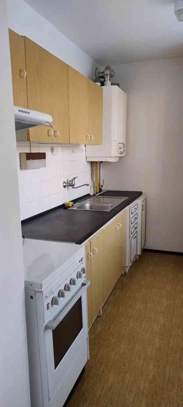 Pronájem bytu 3+1 87 m² - foto 10