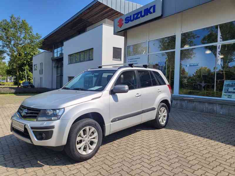Suzuki Grand Vitara 2.4i Comfort 4x4 benzín 124kw - foto 6