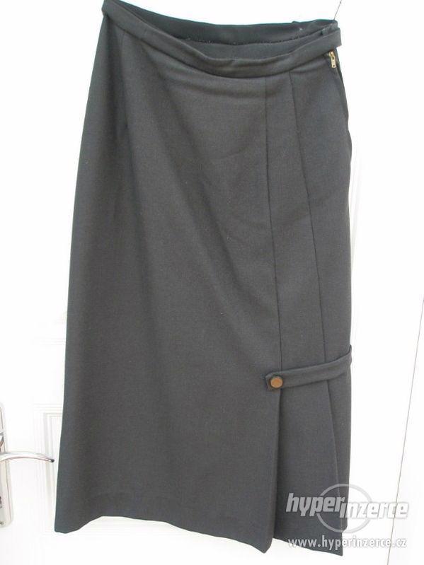 Dámská černá sukně velikost S (36-38), - foto 1