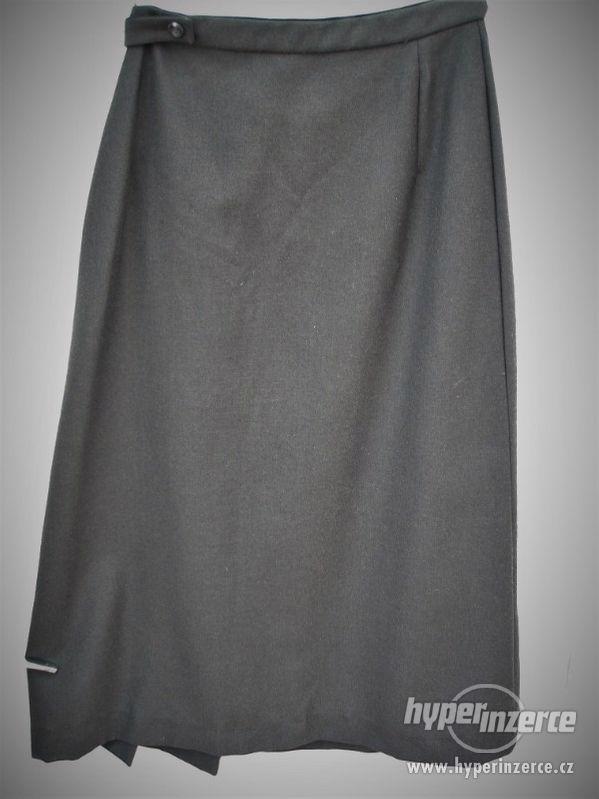 Dámská černá sukně velikost S (36-38), - foto 2
