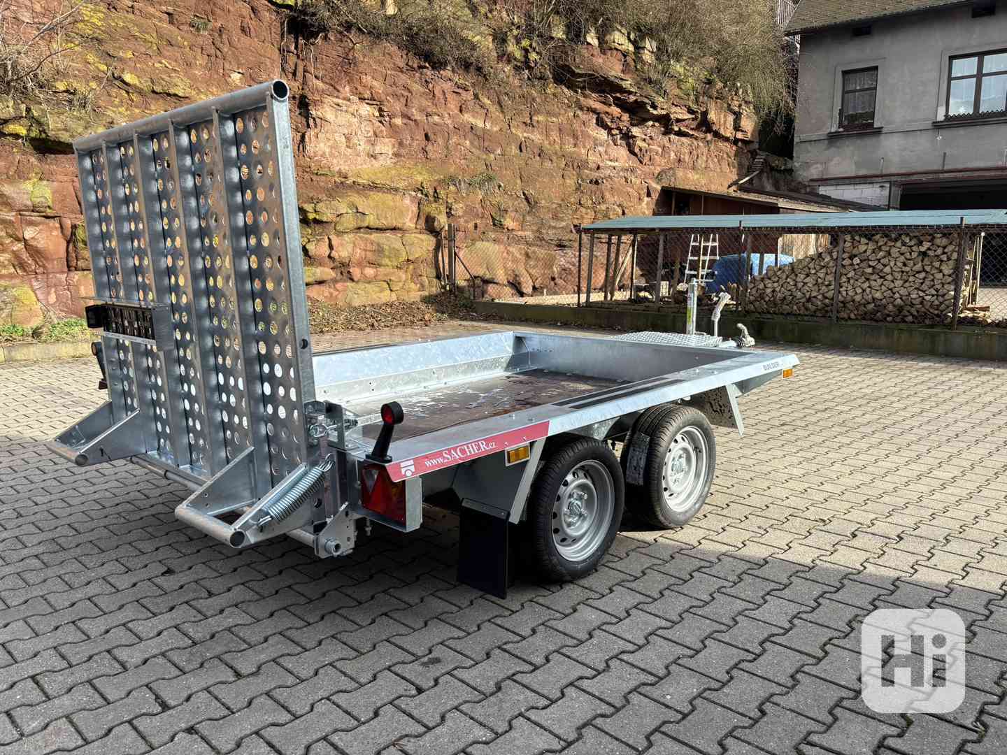 Vlek na bagr 3000 kg - foto 1