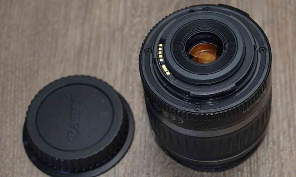 Canon EF -S 18-55mm f/3.5-5.6 II **APS-C - foto 3