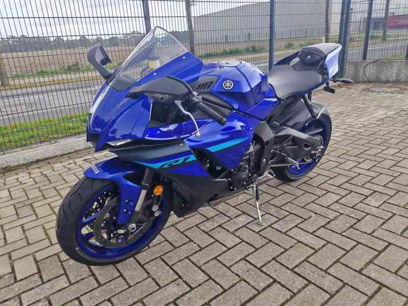 Yamaha YZF-R1 - foto 3