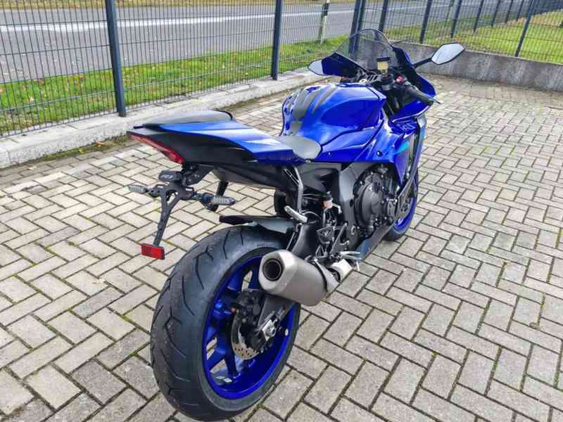 Yamaha YZF-R1 - foto 2