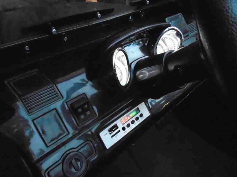 Dětské elektrické auto Mercedes Benz AMG G63 pro 1 dítě  - foto 17