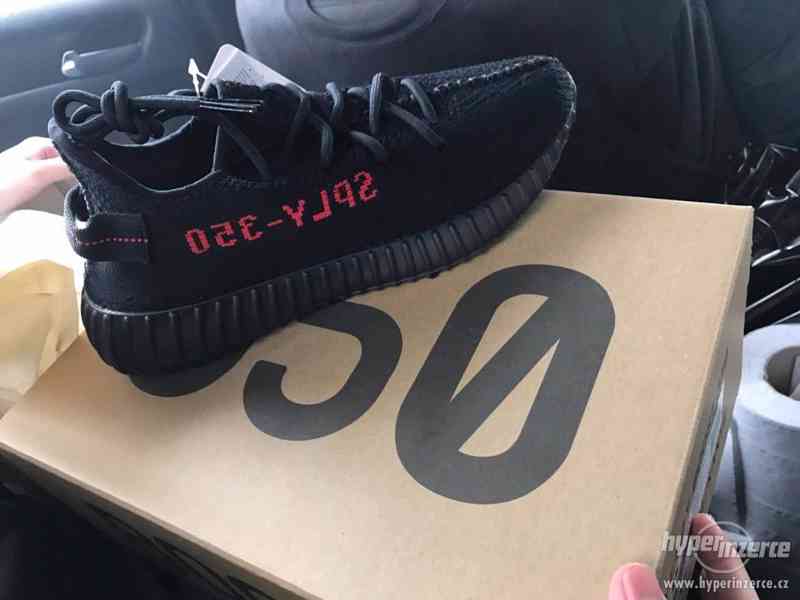 Yeezy boost 350 V2 (41,5) Core Black Red - foto 1