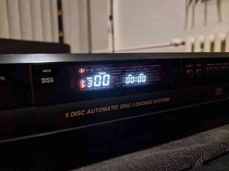 Denon DCM 370. 5CD changer - foto 4
