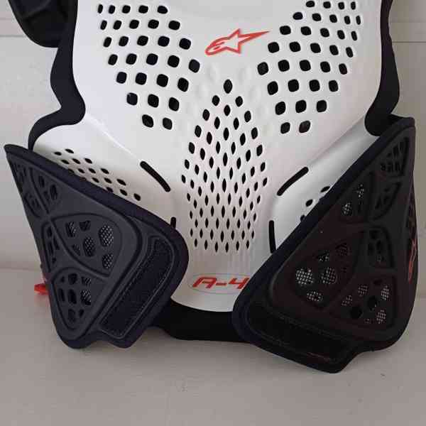 Motokrosový chránič Alpinestars A-4 MAX - foto 5