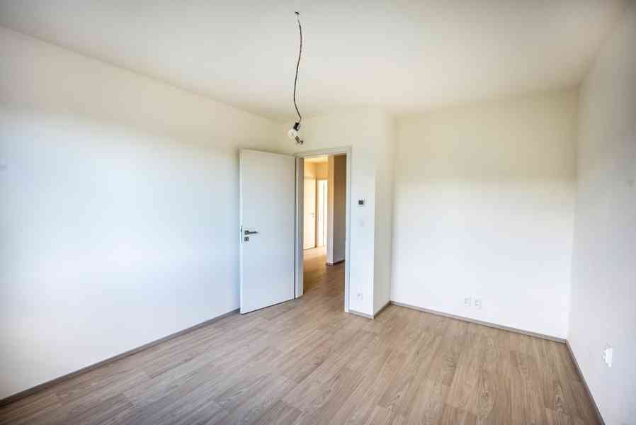 PRODEJ LUXUSNÍ NOVOSTAVBY BYTU 3+KK V REZIDENCI ČESKÁ - foto 11