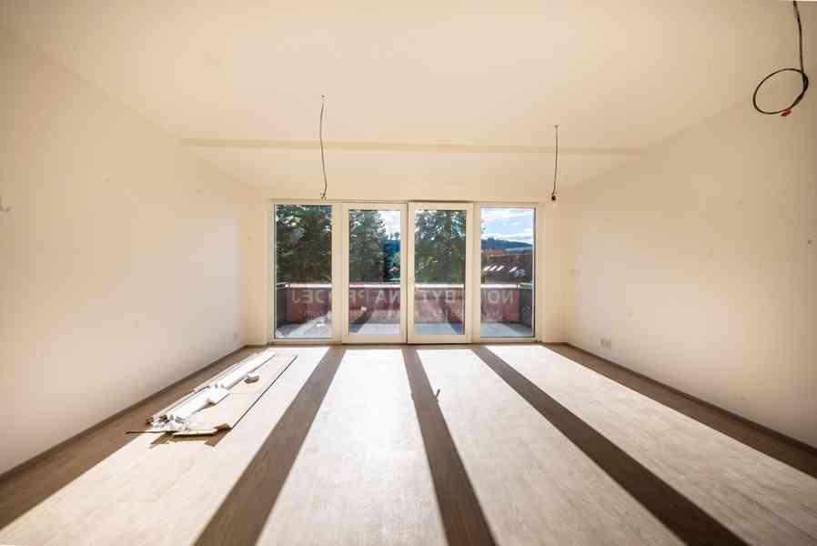 PRODEJ LUXUSNÍ NOVOSTAVBY BYTU 3+KK V REZIDENCI ČESKÁ - foto 4