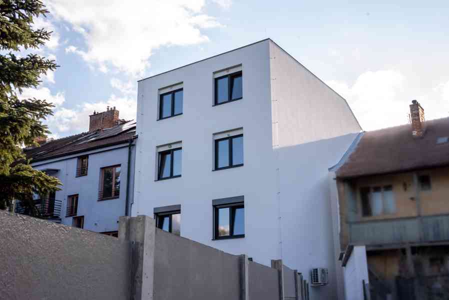PRODEJ LUXUSNÍ NOVOSTAVBY BYTU 3+KK V REZIDENCI ČESKÁ - foto 14