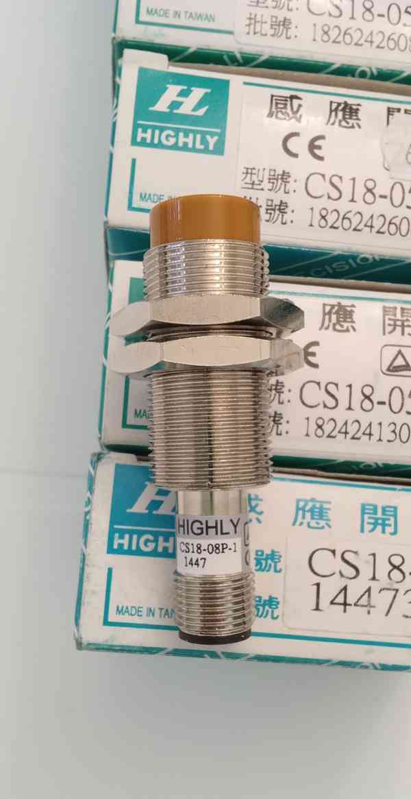 9 kusů indukční čidlo HIGHLY CS18-05N-1 Vnější průměr těla z - foto 2