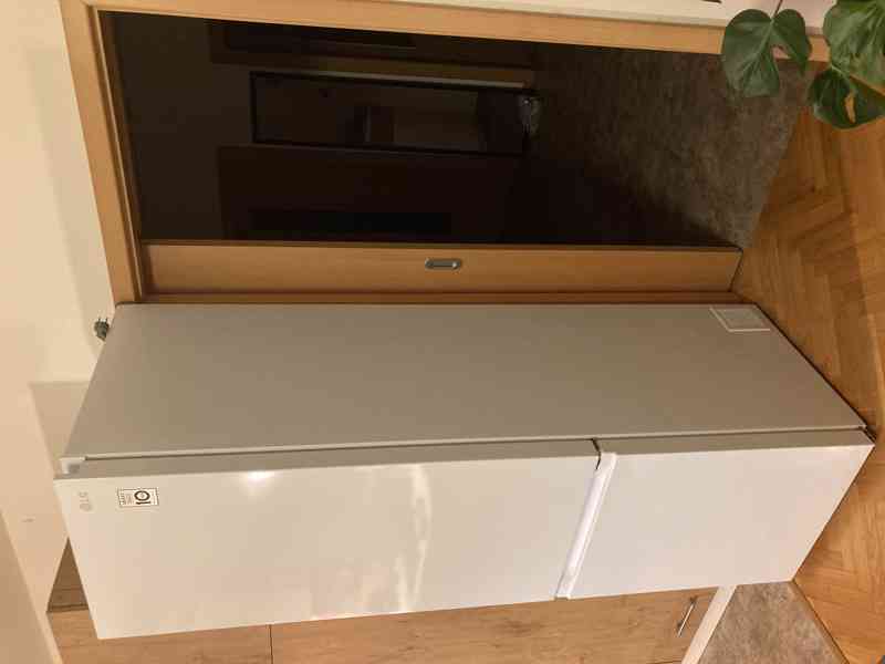 Měsíc používaná lednice LG - foto 2