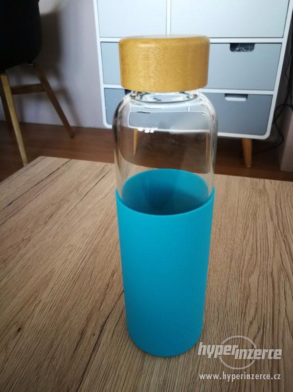 Skleněná láhev na vodu - foto 1