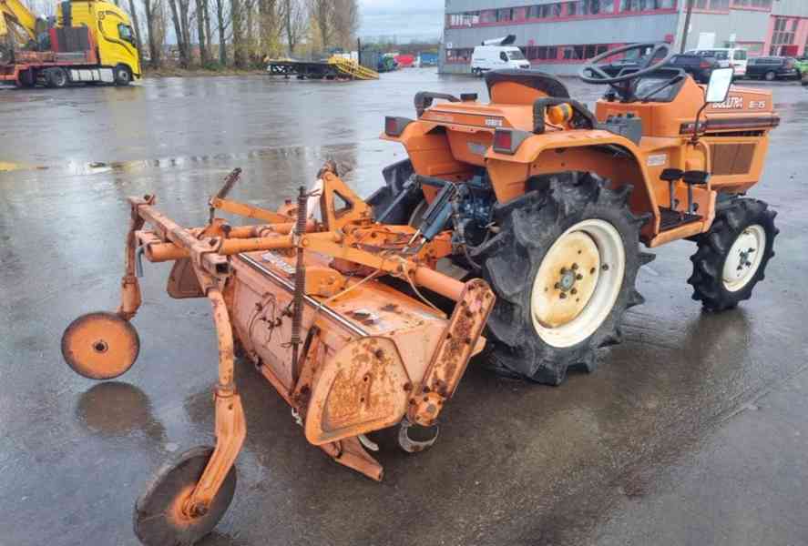 Traktor Kubota B1-15DT - foto 21