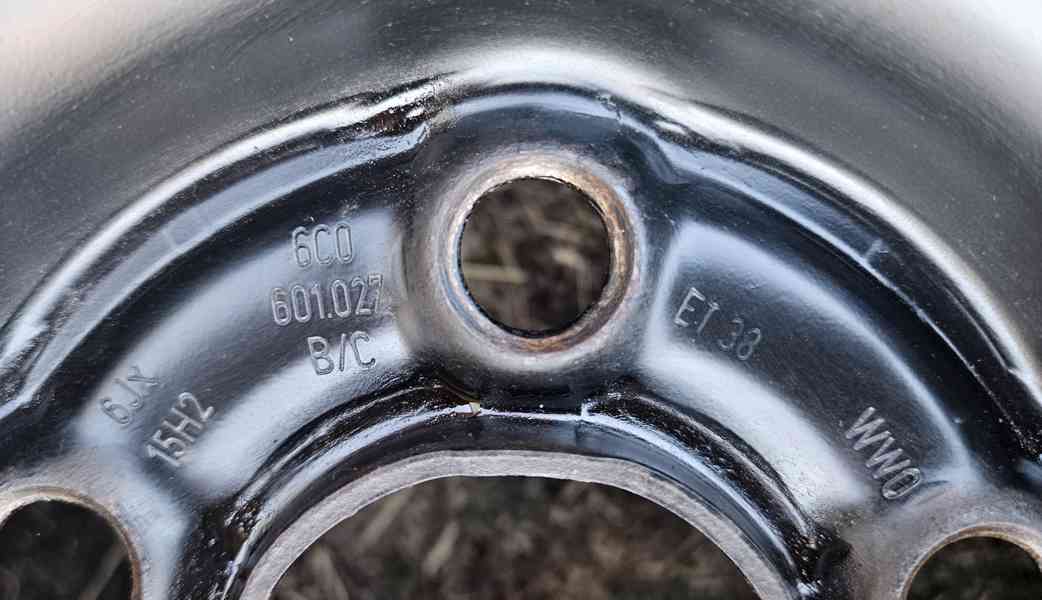 Škoda Fabia Rapid zimní pneumatiky 185/60R15 disky 6Jx15  - foto 4
