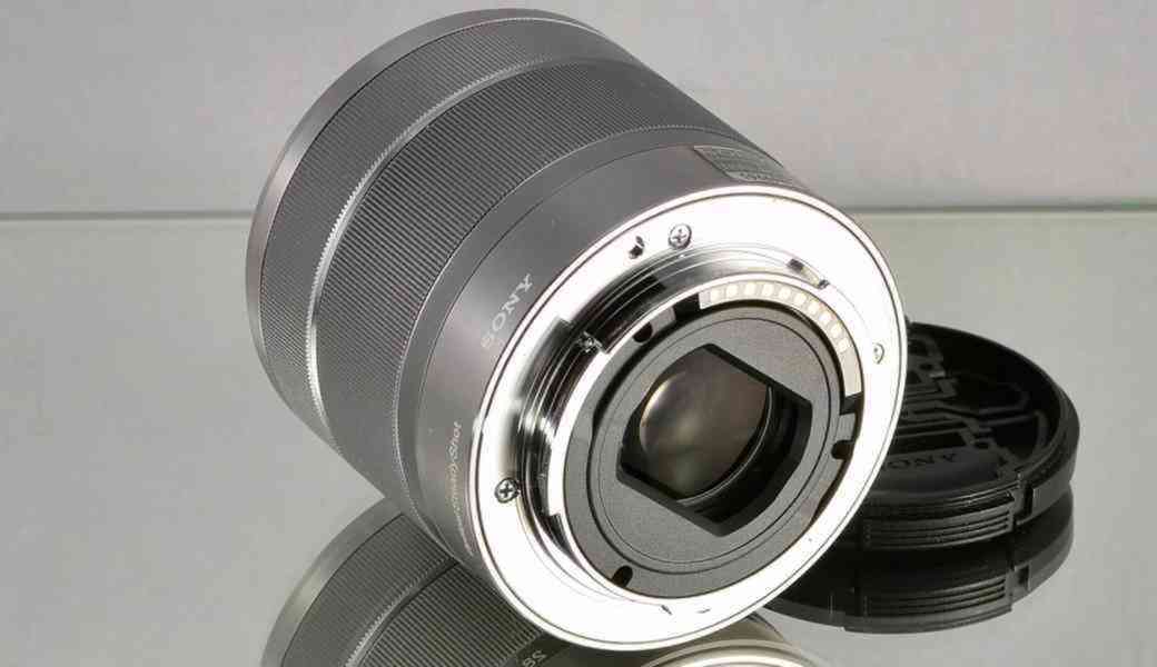 Sony E 18–55 mm F3,5–5,6 OSS **APS-C Zoom Lens, E mount - foto 4