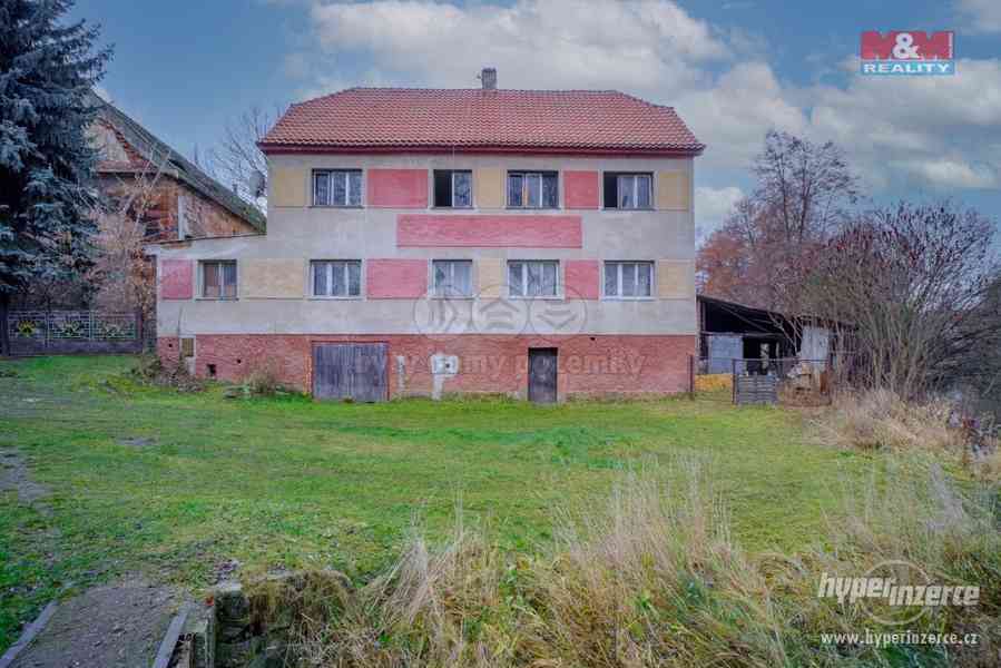 Prodej rodinného domu 7+1, 1024 m?, Vroutek, ul. Pod Věží - foto 5