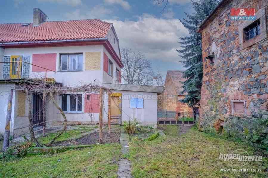 Prodej rodinného domu 7+1, 1024 m?, Vroutek, ul. Pod Věží - foto 8