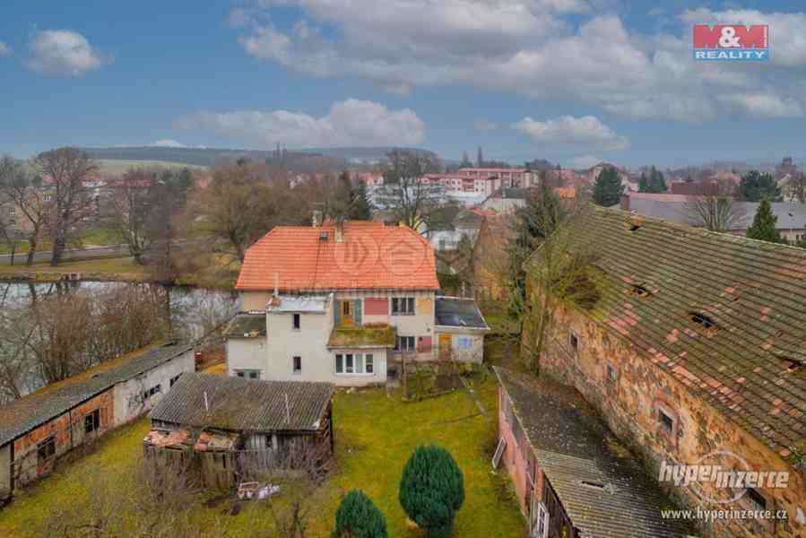 Prodej rodinného domu 7+1, 1024 m?, Vroutek, ul. Pod Věží - foto 32