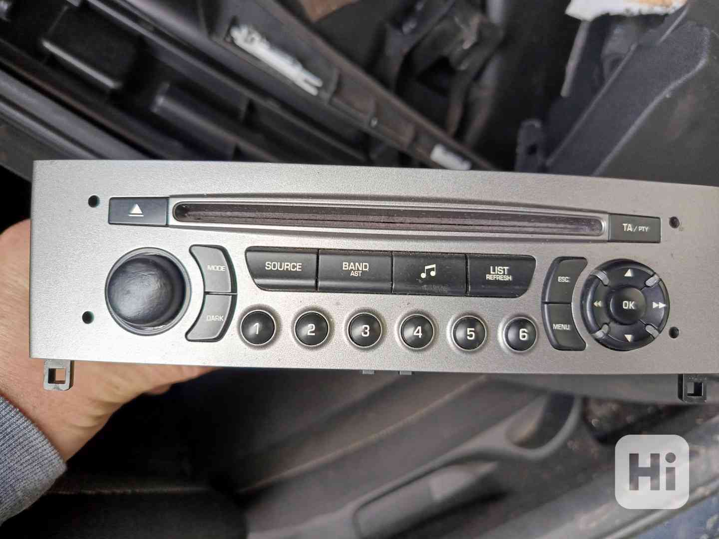 Prodám autorádio Peugeot 308 r.v.2008 - foto 1