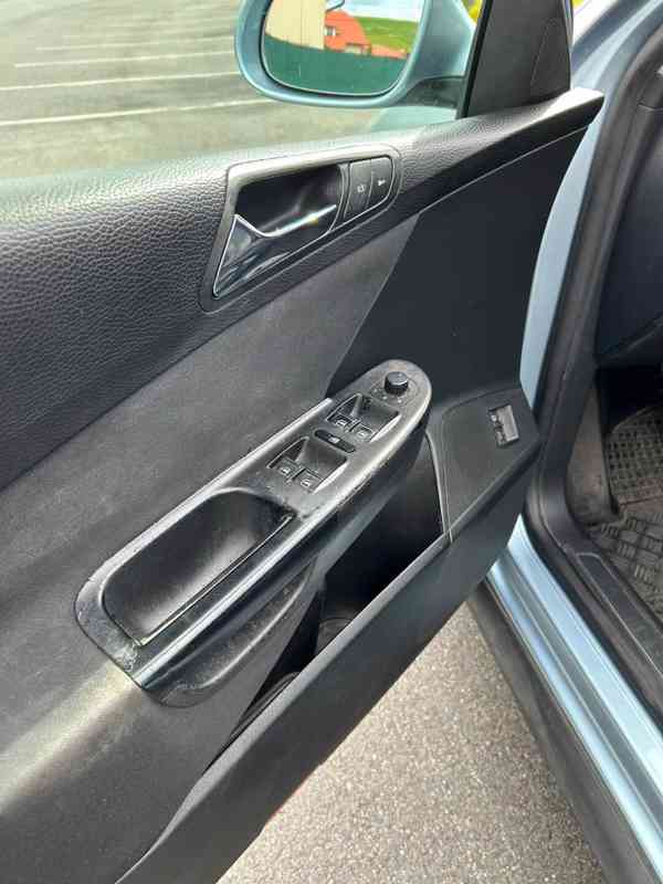 Prodám VW Passat 2, 0, FSI 4Motion Sportline 4x4 - foto 13