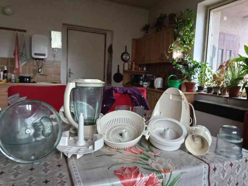 Prodám kuchyňský robot - foto 2