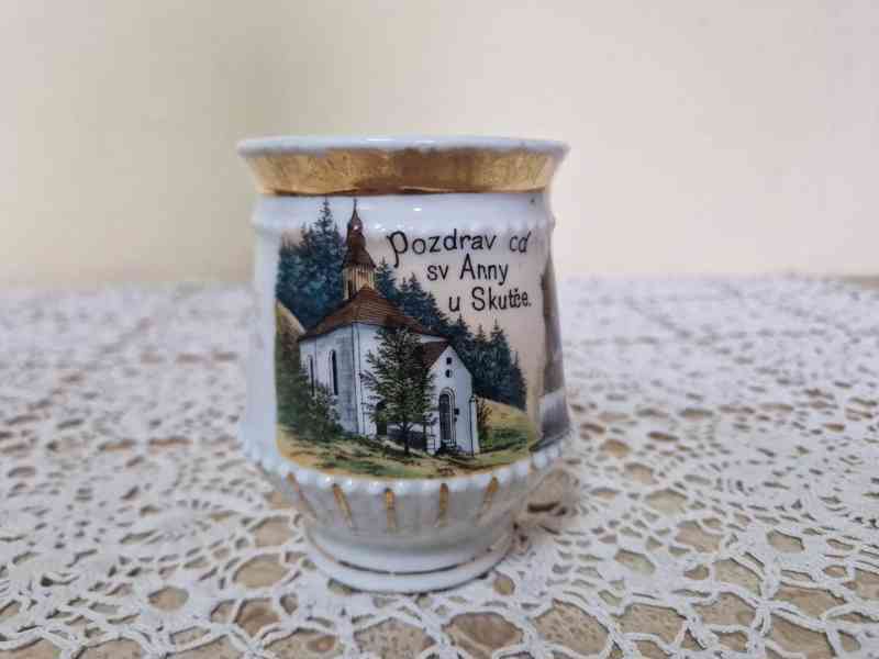 Sbírkový starý porcelánový Hrnek Mušlák Skuteč - foto 3
