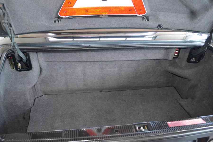 Mercedes-Benz SL500 R129 Veterán - foto 7