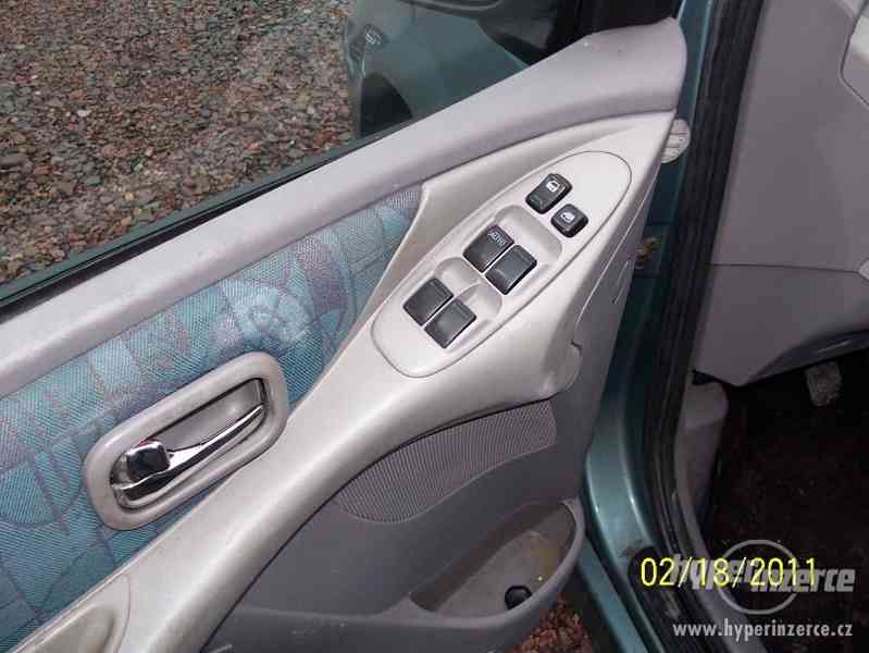 Nissan Almera Tino 1.8i16V r.v.2001 - foto 10
