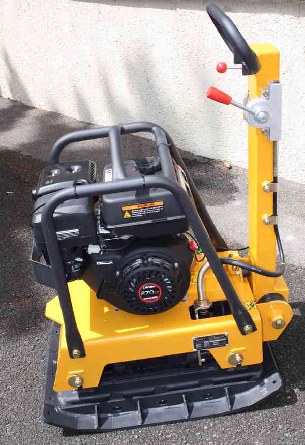 Vibrační deska Lumag RP200HPC LONCIN 9HP