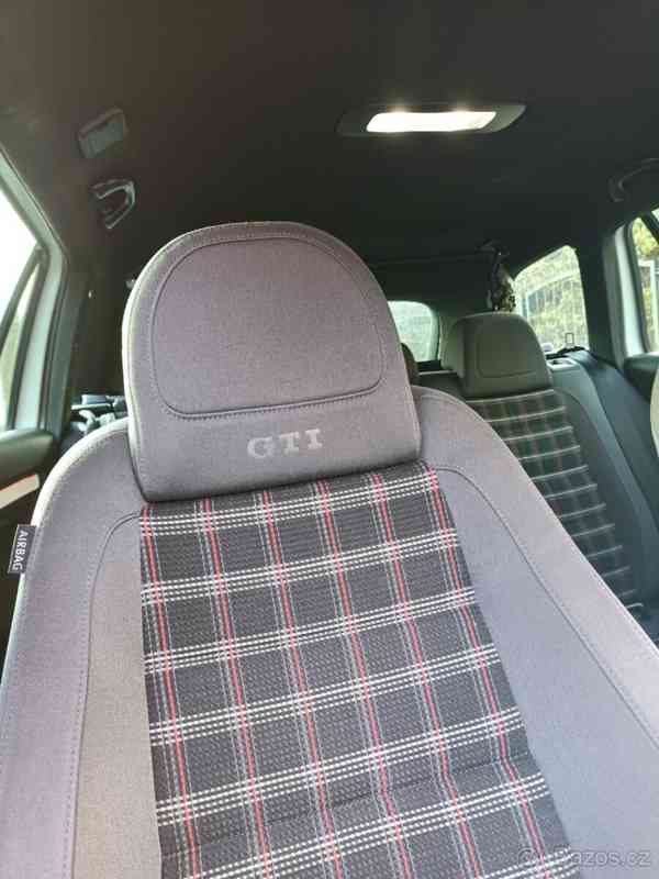 Volkswagen Golf VI GTI Packet Led rok 2011 - foto 7