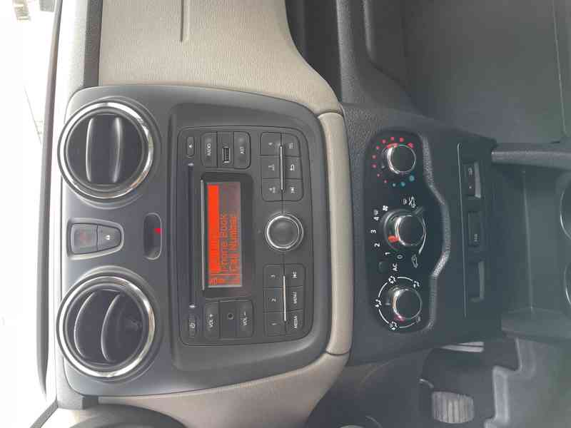 Dacia Dokker: pro převoz vozíčkáře - foto 11