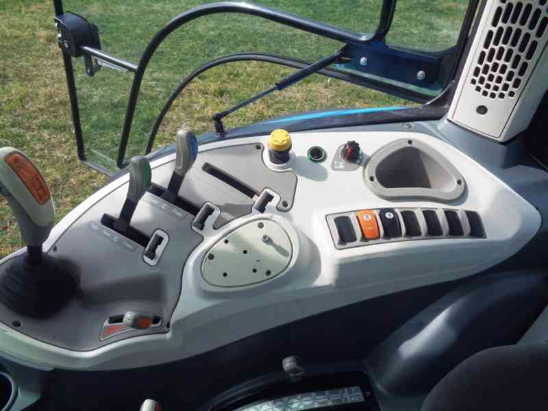 Traktor Landiny serie 4-75 DT Power Shutle - foto 11