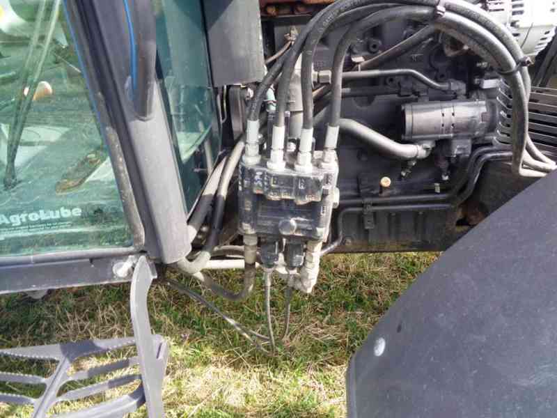 Traktor Landiny serie 4-75 DT Power Shutle - foto 23