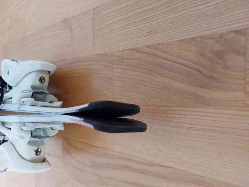 Dětské sjezdové lyže - foto 4