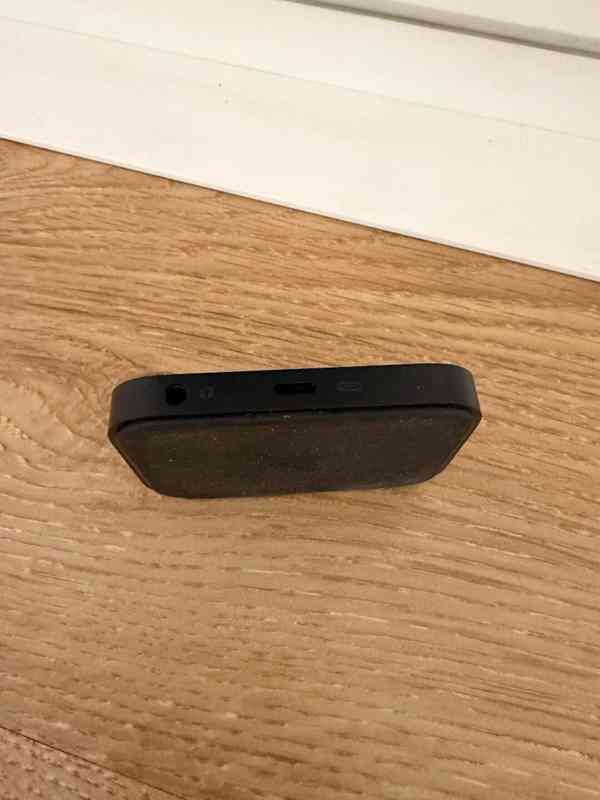 Apple stojánek - foto 2