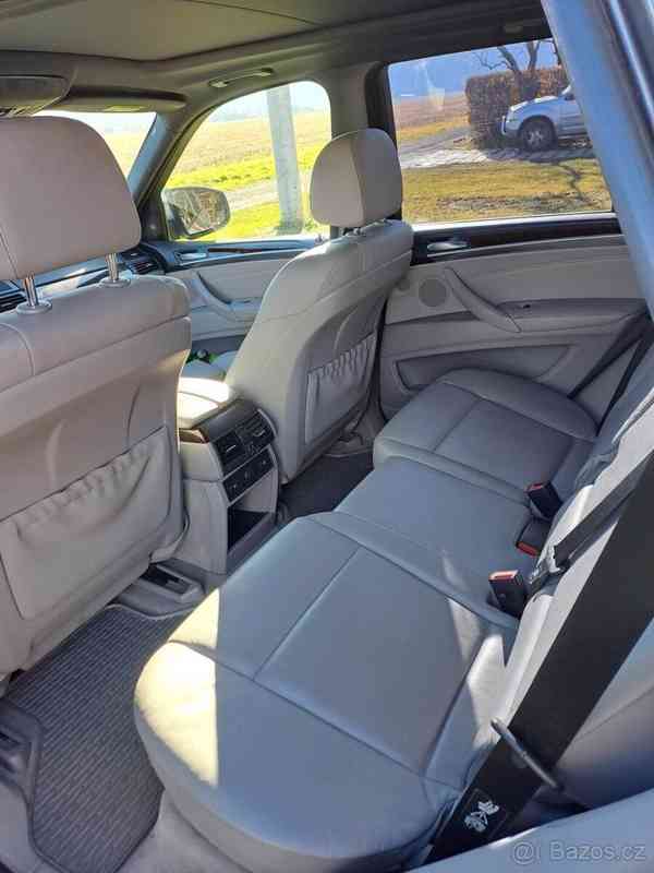 BMW X5 4,8i - foto 10