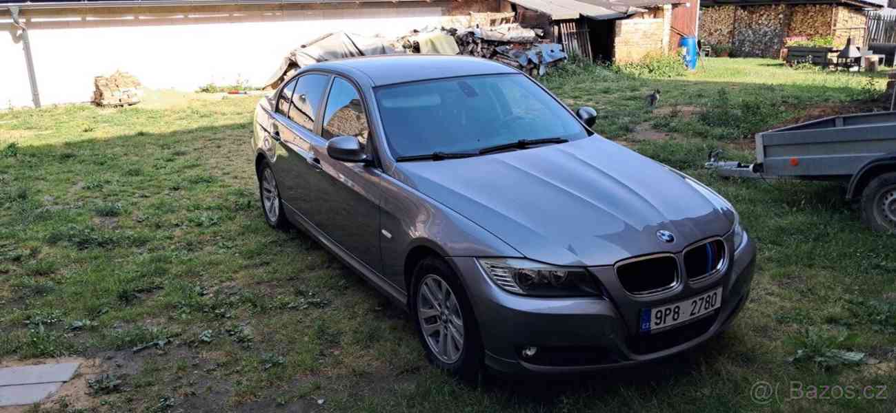 BMW Řada 3 1,8   318i limusina benzin 105 - foto 6