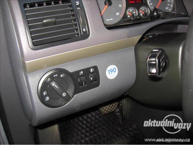 Volkswagen Touran 1.4, benzín, automat, rok 2007, navigace - foto 16